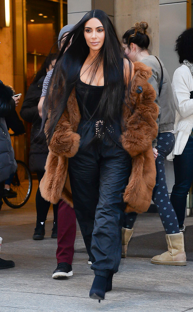 This Celebrity Hairstyle Pushes The Long Hair Dont Care Trend To